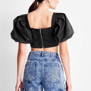 Future Collective top size 6